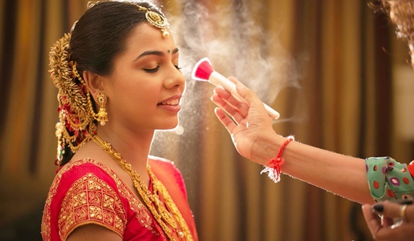famous bridal makeup artist nashik