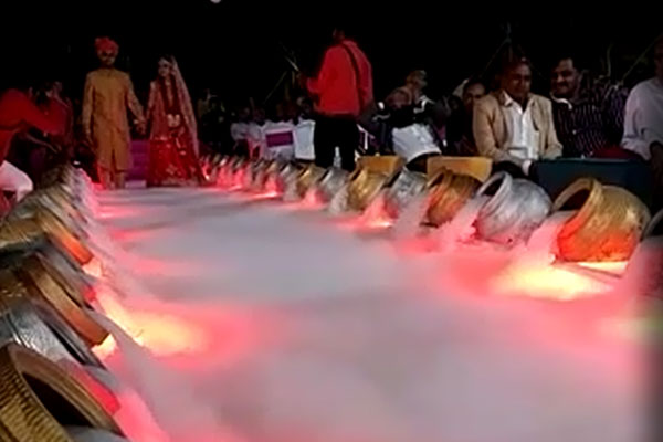 best bride groom entry nashik