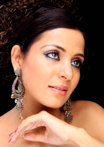 professional female model nashik