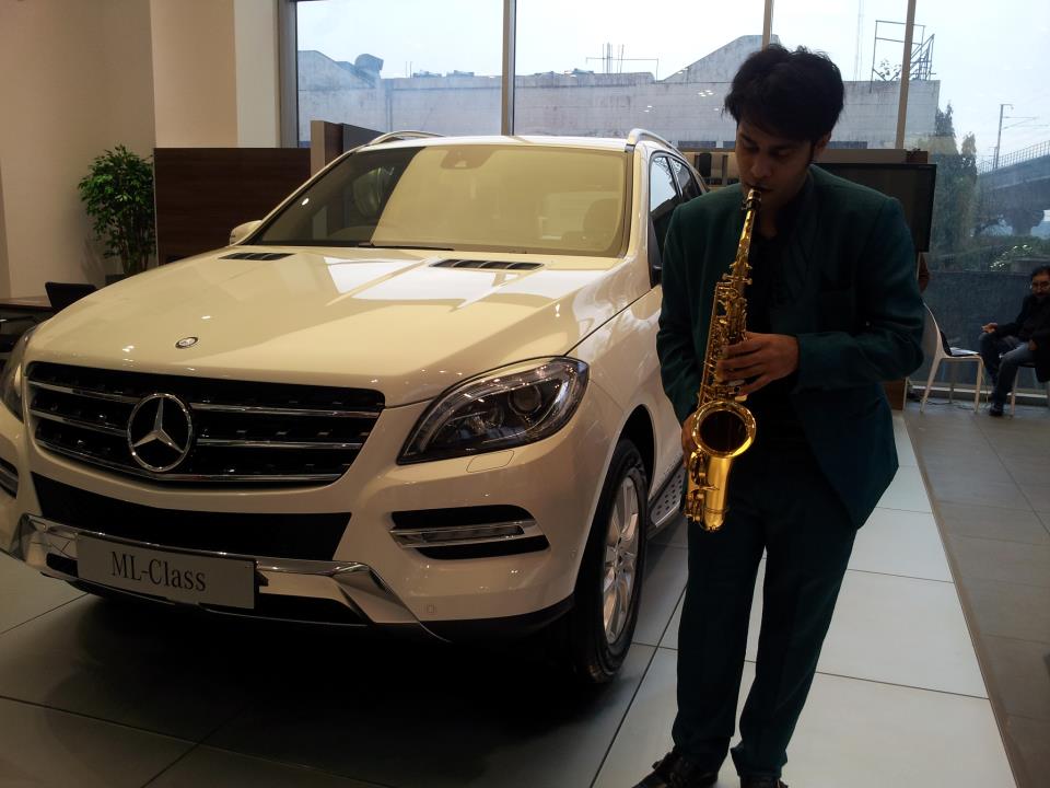 best saxophone artist nashik